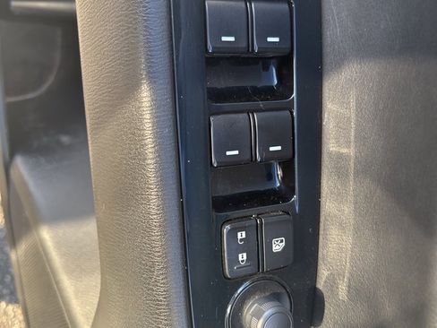 Used 2018 MAZDA CX-5 Touring image 40