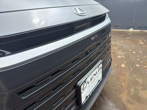Used 2025 Lexus TX 350 AWD image 33