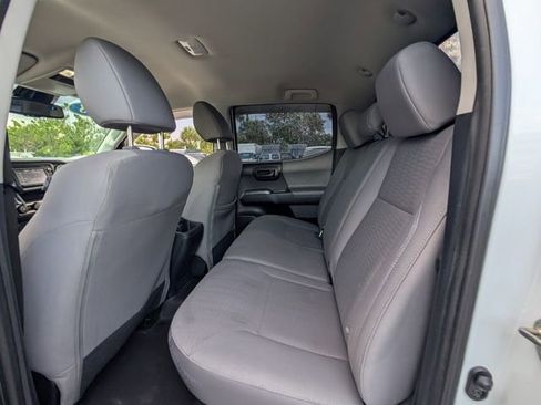 Used 2019 Toyota Tacoma SR5 RWD image 8