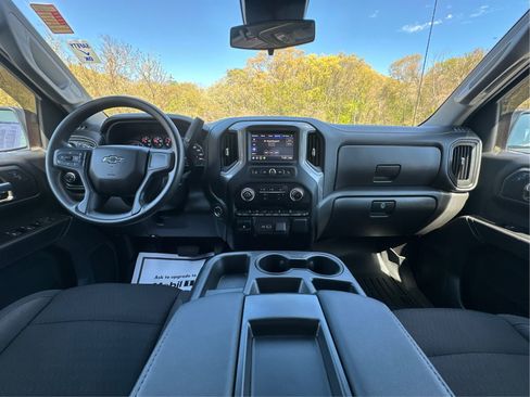 Used 2023 Chevrolet Silverado 1500 Custom Trail Boss AWD/4WD image 26