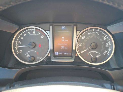 Used 2019 Toyota Tacoma Limited AWD/4WD image 21