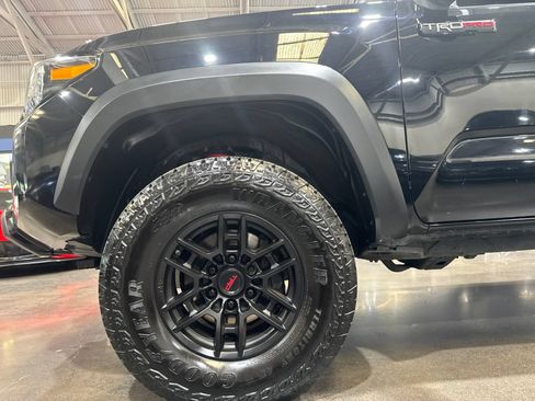 Used 2020 Toyota Tacoma TRD Pro AWD/4WD image 12