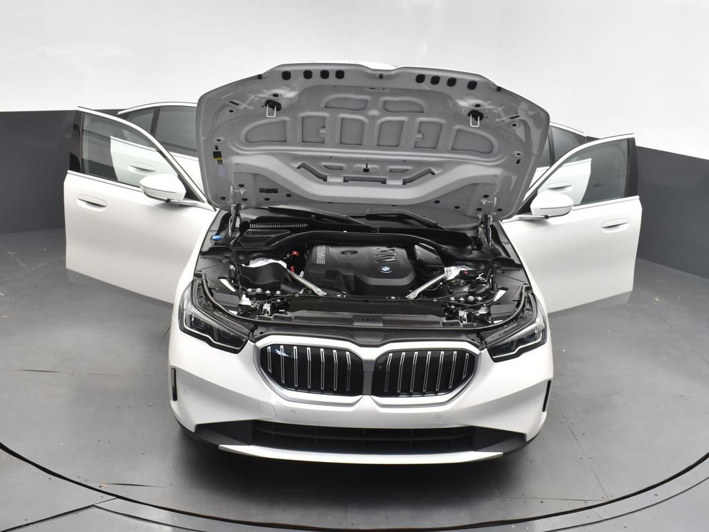 Used 2024 BMW 530i xDrive AWD/4WD image 52