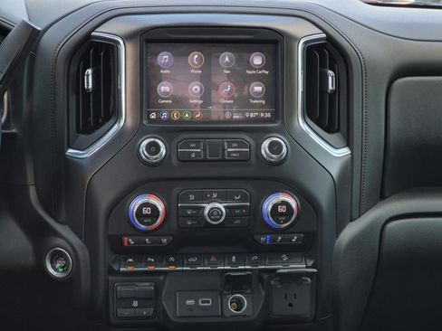 Certified 2020 GMC Sierra 1500 AT4 w/ AT4 Premium Package AWD/4WD image 18