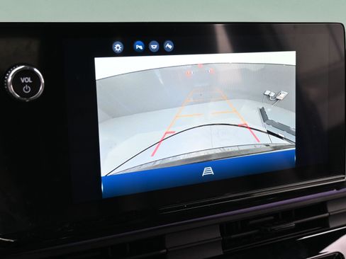 Used 2025 Honda Prologue Touring image 17