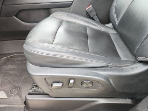 Used 2021 Chevrolet Tahoe Z71 image 28