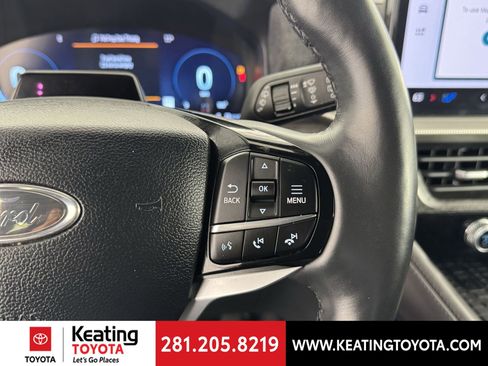 Used 2025 Ford Explorer Platinum w/ LUX Leather Package image 27