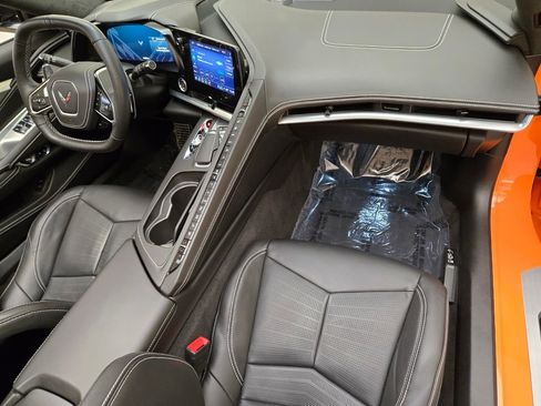 Used 2023 Chevrolet Corvette Stingray Premium Conv w/ Z51 Performance Package RWD image 20