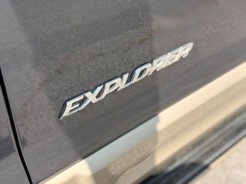 Used 2005 Ford Explorer Eddie Bauer RWD image 20