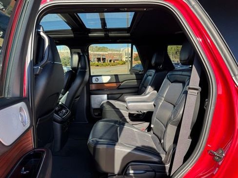 Used 2019 Lincoln Navigator Reserve w/ Cargo Package image 28