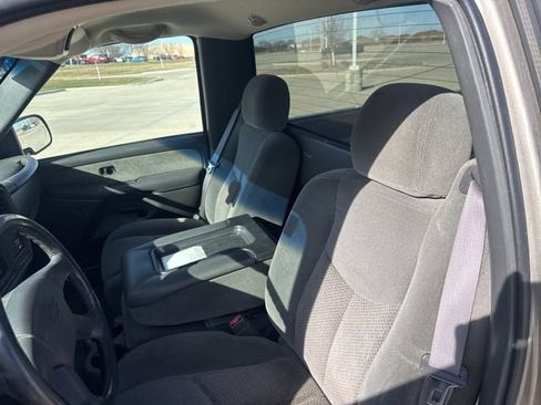 Used 2003 Chevrolet Silverado 1500 LS image 20