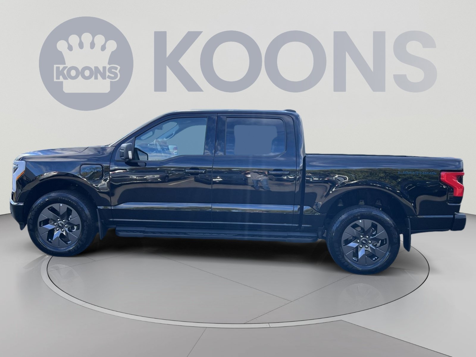 Used 2025 Ford F150 Lightning Flash AWD/4WD image 2