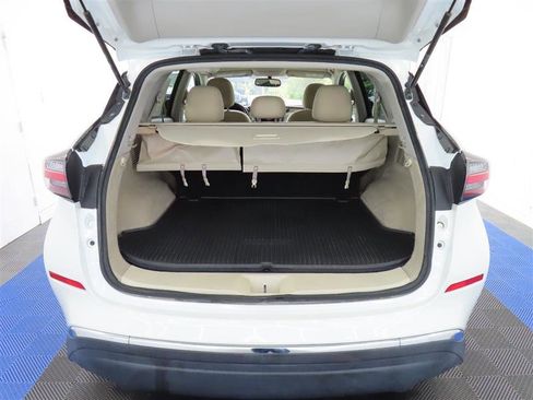 Used 2019 Nissan Murano SV w/ Cargo Package AWD/4WD image 12