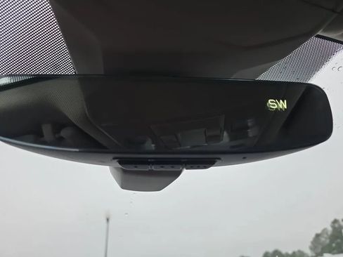 Used 2023 Volkswagen Jetta SE image 33