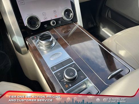 Used 2020 Land Rover Range Rover HSE image 30