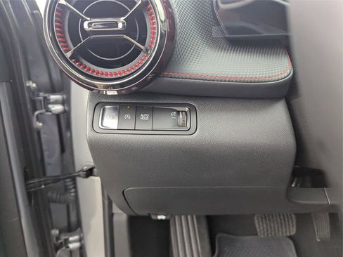 New 2026 Chevrolet Equinox RS w/ LPO, Floor Liner Package image 12