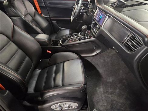 Used 2023 Porsche Macan GTS image 22