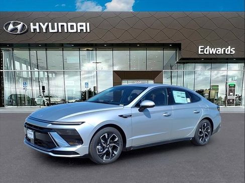 New 2025 Hyundai Sonata SEL image 1