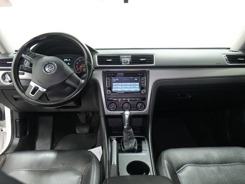Used 2015 Volkswagen Passat 1.8T Limited Edition FWD image 26