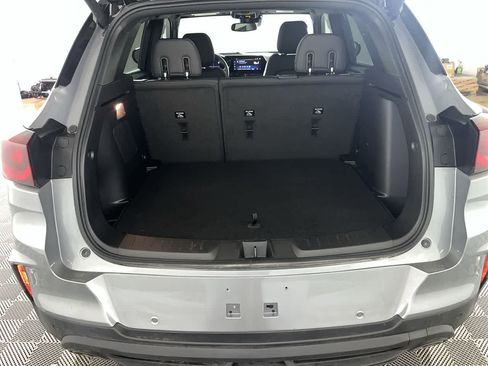 Used 2025 Chevrolet TrailBlazer RS w/ Convenience Package FWD image 28
