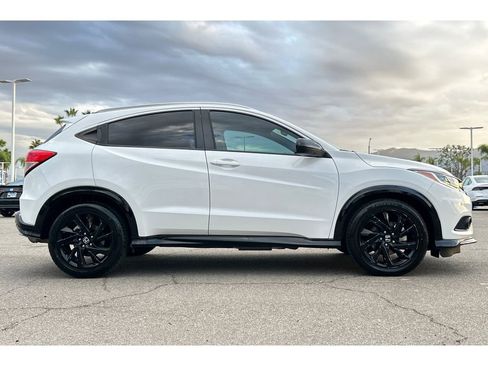 Certified 2022 Honda HR-V Sport image 7