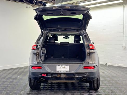 Used 2015 Jeep Cherokee Trailhawk w/ Leather Interior Group image 33