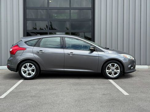 Used 2014 Ford Focus SE FWD image 4