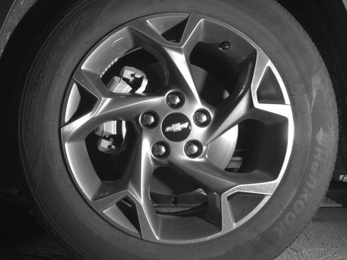 Used 2025 Chevrolet Trax LT w/ LT Convenience Package FWD image 12