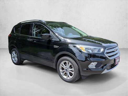 Used 2018 Ford Escape SE AWD/4WD image 3