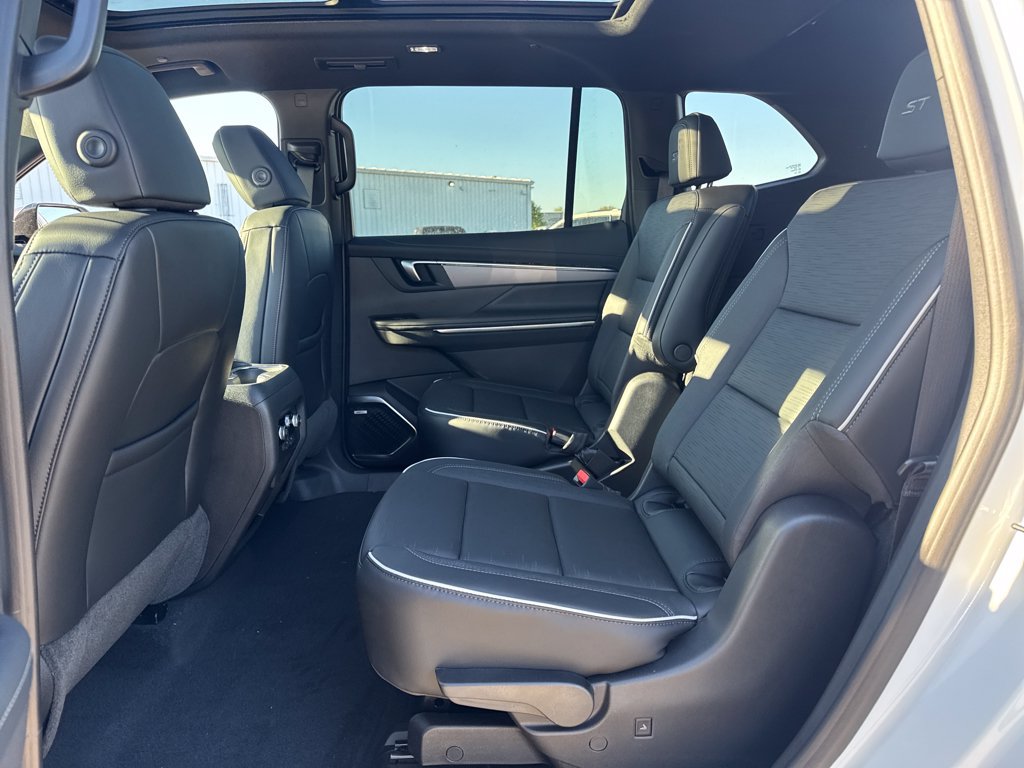 New 2026 Buick Enclave Sport Touring w/ Power Package FWD image 11