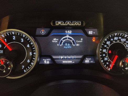 Used 2022 RAM 1500 Big Horn w/ Night Edition RWD image 23