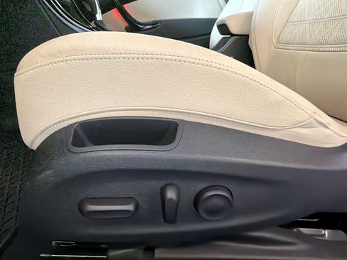 Used 2016 Buick Cascada Premium FWD image 18