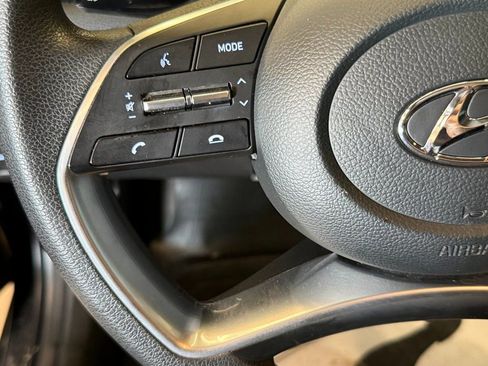 Used 2023 Hyundai Sonata SE FWD image 9