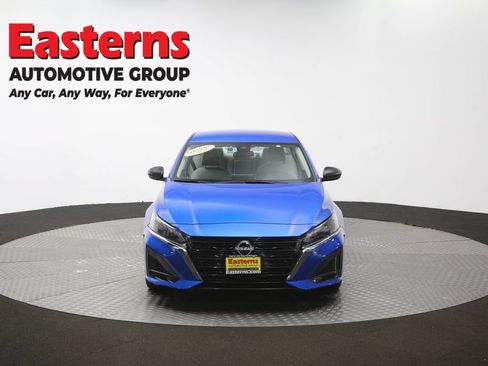 Used 2025 Nissan Altima 2.5 SV FWD image 51