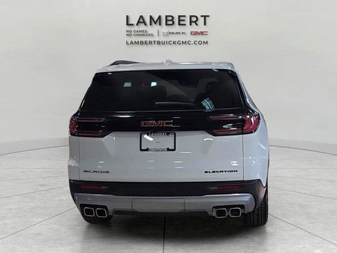 Used 2025 GMC Acadia Elevation image 4