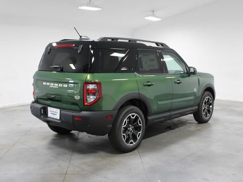 New 2025 Ford Bronco Sport Outer Banks image 8