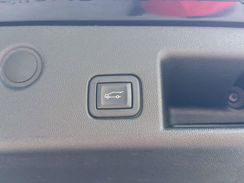 Certified 2023 Chevrolet Equinox LT FWD image 10