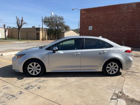 Used 2024 Toyota Corolla LE FWD image 3