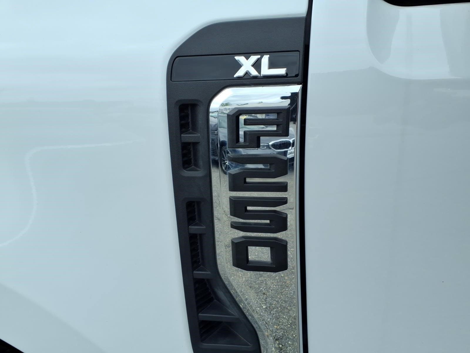 Used 2026 Ford F250 XL AWD/4WD image 7