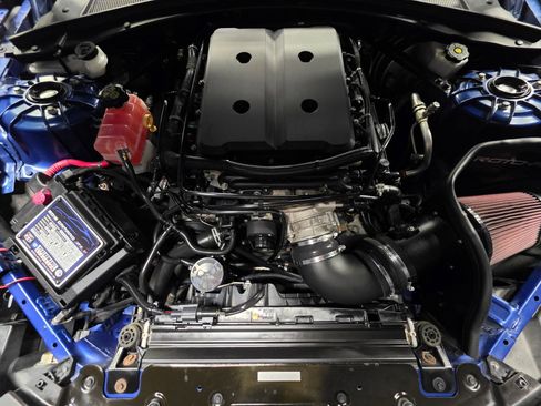 Used 2019 Chevrolet Camaro ZL1 RWD image 45