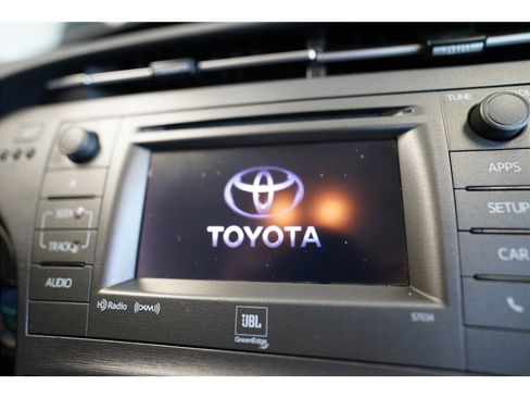 Used 2014 Toyota Prius Four image 22
