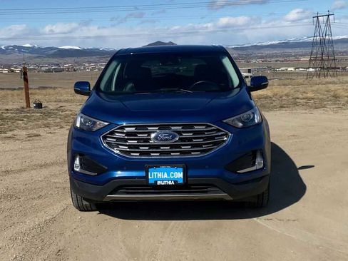 Used 2023 Ford Edge Titanium image 3