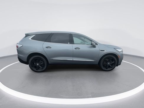 Used 2024 Buick Enclave Essence w/ Sport Touring Edition image 9