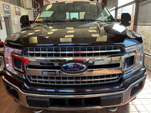 Used 2018 Ford F150 XLT w/ Equipment Group 302A Luxury AWD/4WD image 5
