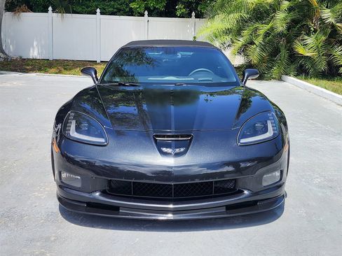 Used 2012 Chevrolet Corvette Grand Sport w/ 3LT Preferred Equipment Group RWD image 11