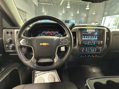 Used 2017 Chevrolet Silverado 1500 LT w/ Midnight Edition AWD/4WD image 24