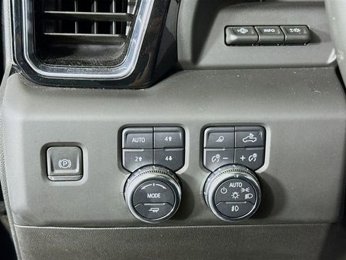 Used 2024 GMC Sierra 2500 Denali w/ Denali Reserve Package image 12