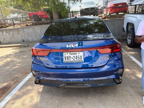 Certified 2024 Kia Forte GT-Line FWD image 4