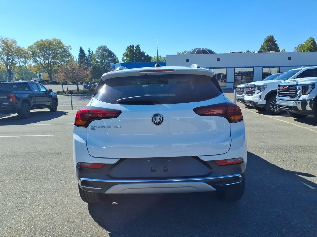 Used 2020 Buick Encore GX Essence AWD/4WD image 6