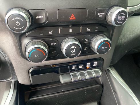 Used 2021 RAM 1500 Big Horn AWD/4WD image 17